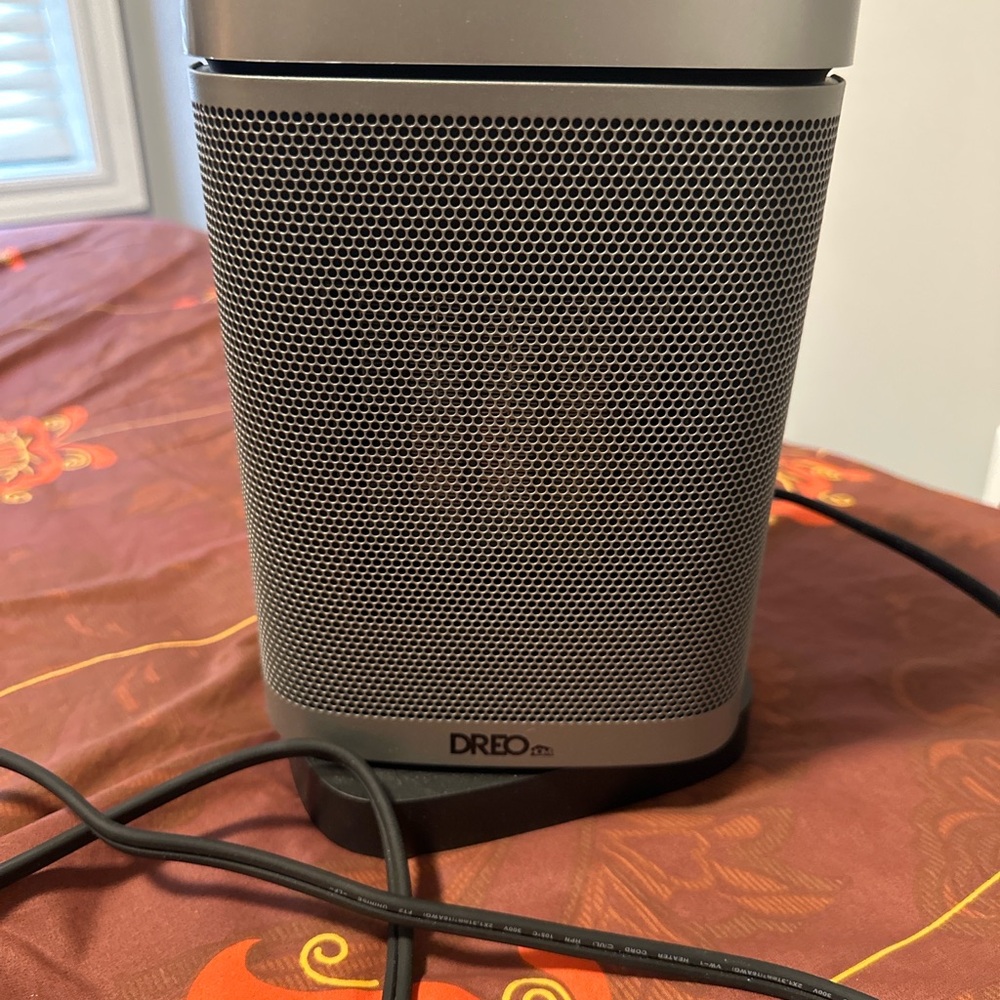 DREO SPACE HEATER, essential for WINTERS with REMOTE